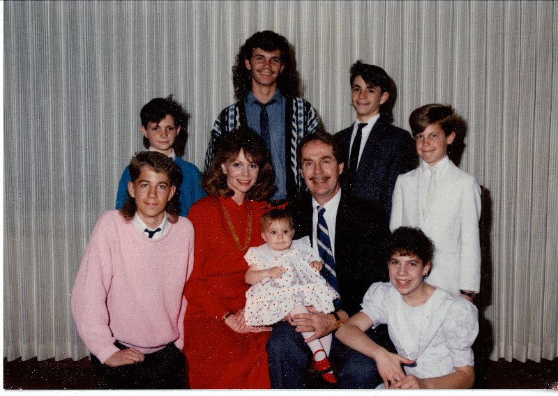 Chric-coe family March 1989.jpg